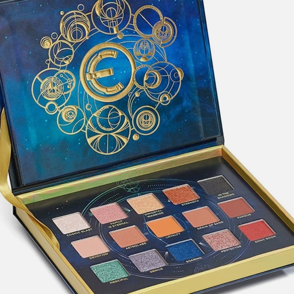 Urban Decay Marvel Studios’ Eternals Eyeshadow Palette 15 Metallic Matte Shimmer - Picture 6 of 8